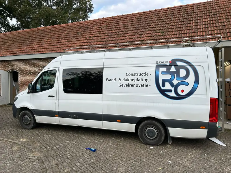 Bradico bedrijfswagen - erkend aannemer Limburg